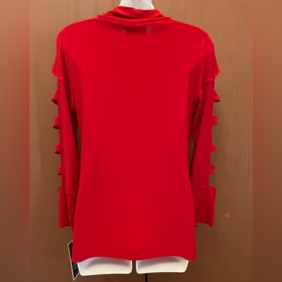 ⬇️ $39 ⬇️Marallis Collection Med Red Cold Shoulder Jersey long sleeved top. NWT. - Picture 6 of 14
